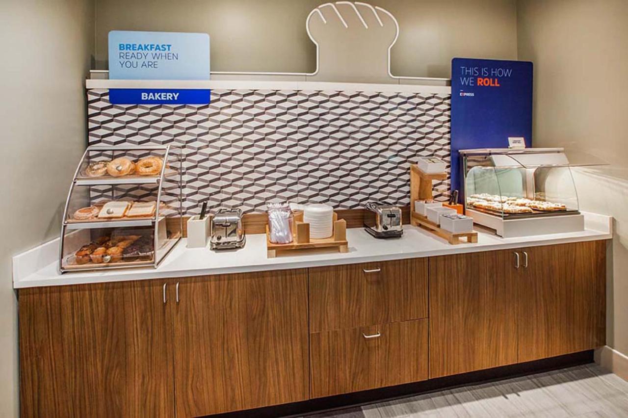 Holiday Inn Express Hotel & Suites Tooele By Ihg Ngoại thất bức ảnh